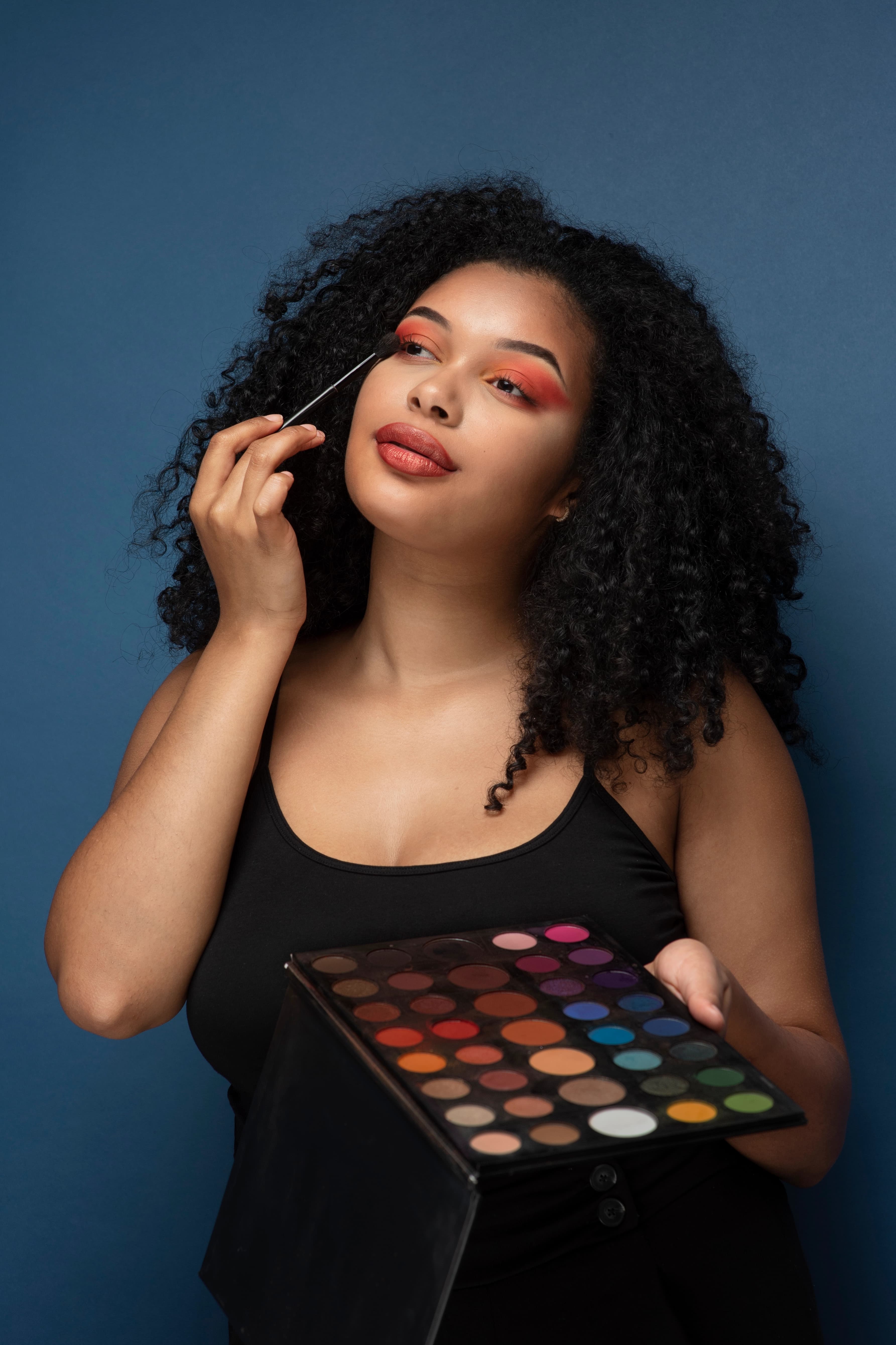 Beauty professionals using Huzali